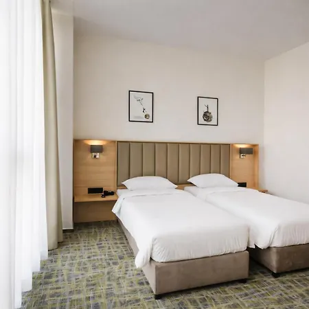 B1 Hotel 3*