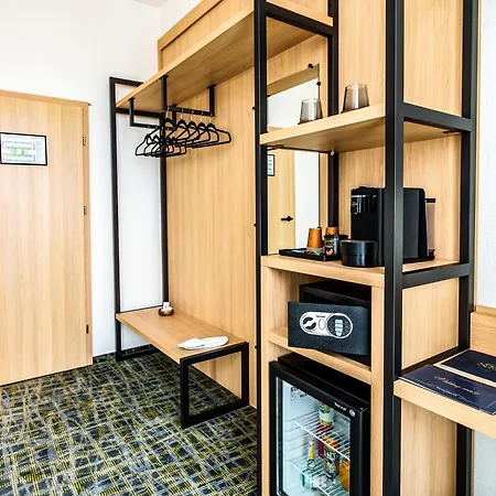 B1 Hotell 3*